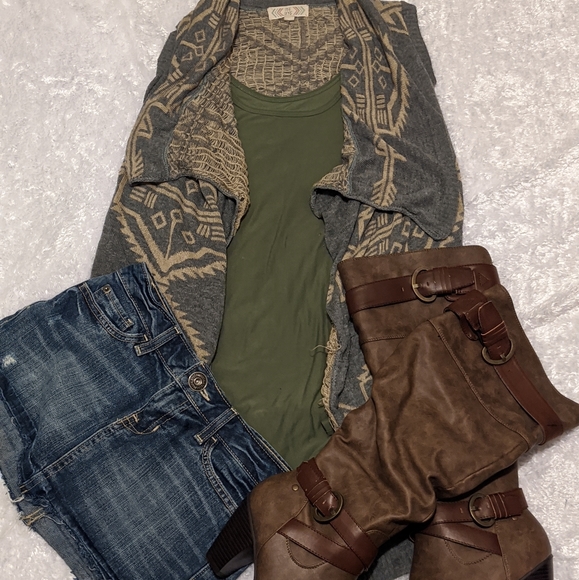 Pink Rose Sweaters - 💞 Pink Rose sleeveless cardigan duster tribal